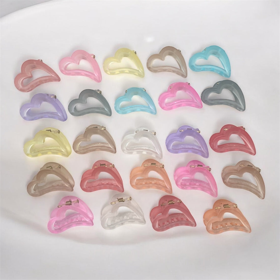 12 Pcs Mix Korean Style Heart-Shaped Plastic Hair Claws for Kids